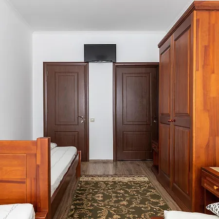 Motel поруч *